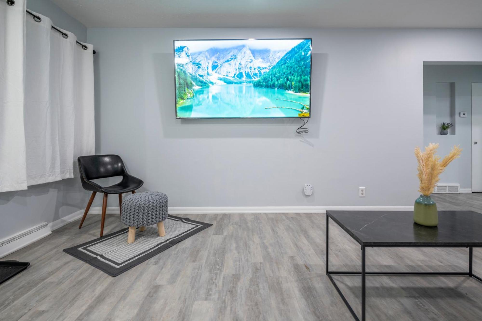 Centre Street Upper 2Bedsuite 4408 YYC Exterior photo